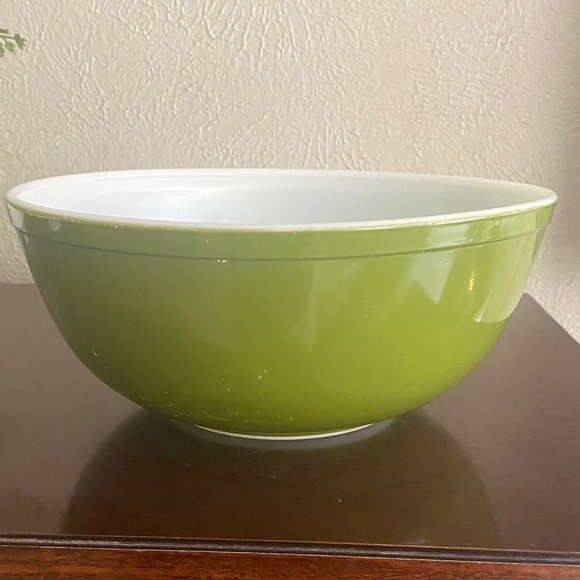 Pyrex Other - Vintage, Pyrex Nesting Mixing Bowl, Avocado Green, 404, 4 Quart